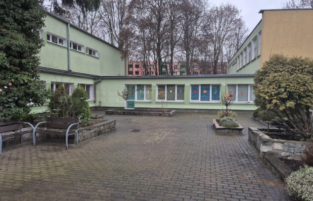  Наше подвір’я, епізод 4 «Patio MakeOver»